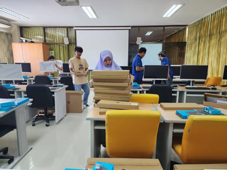 ติดตั้งคอมพิวเตอร์ All in One 30 เครื่อง วิทยาลัยชุมชนสงขลา ภาพที่ 4